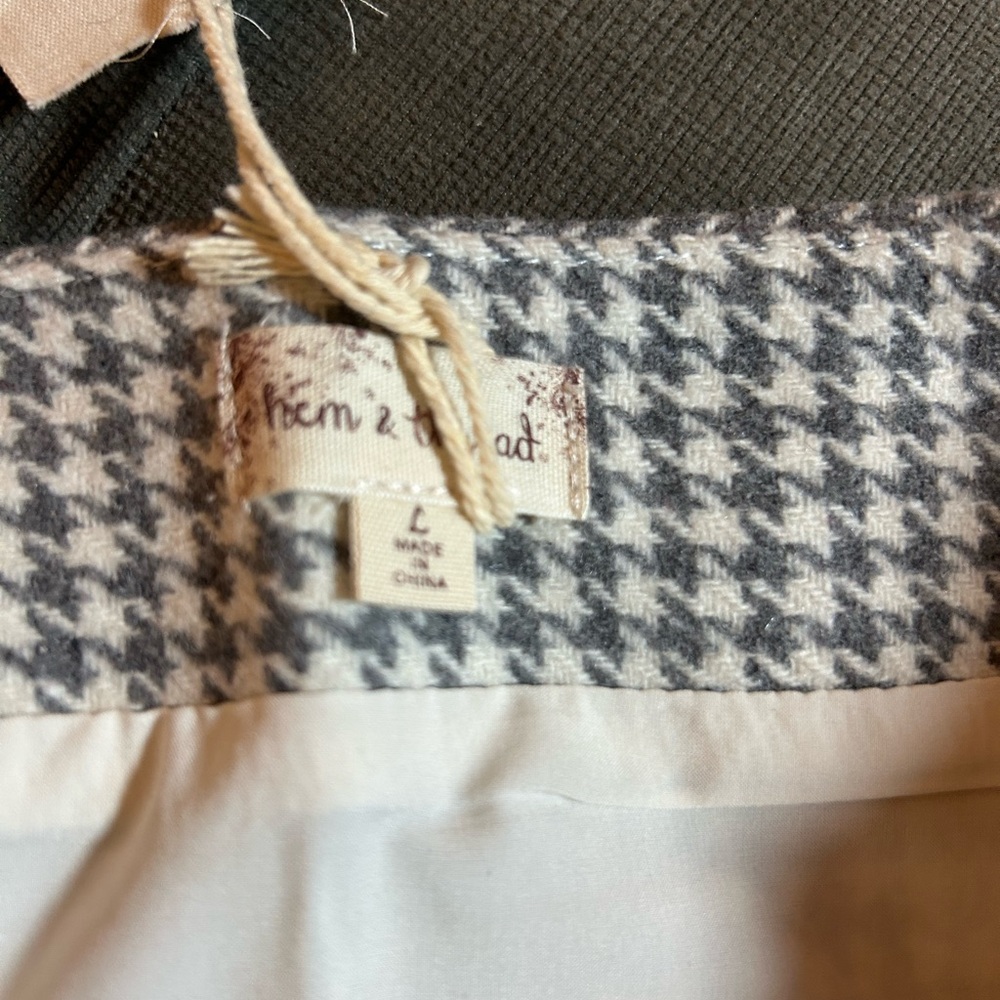 Hem & Thread Wool Skirt - Sz L NWT #111 - Picture 2 of 5